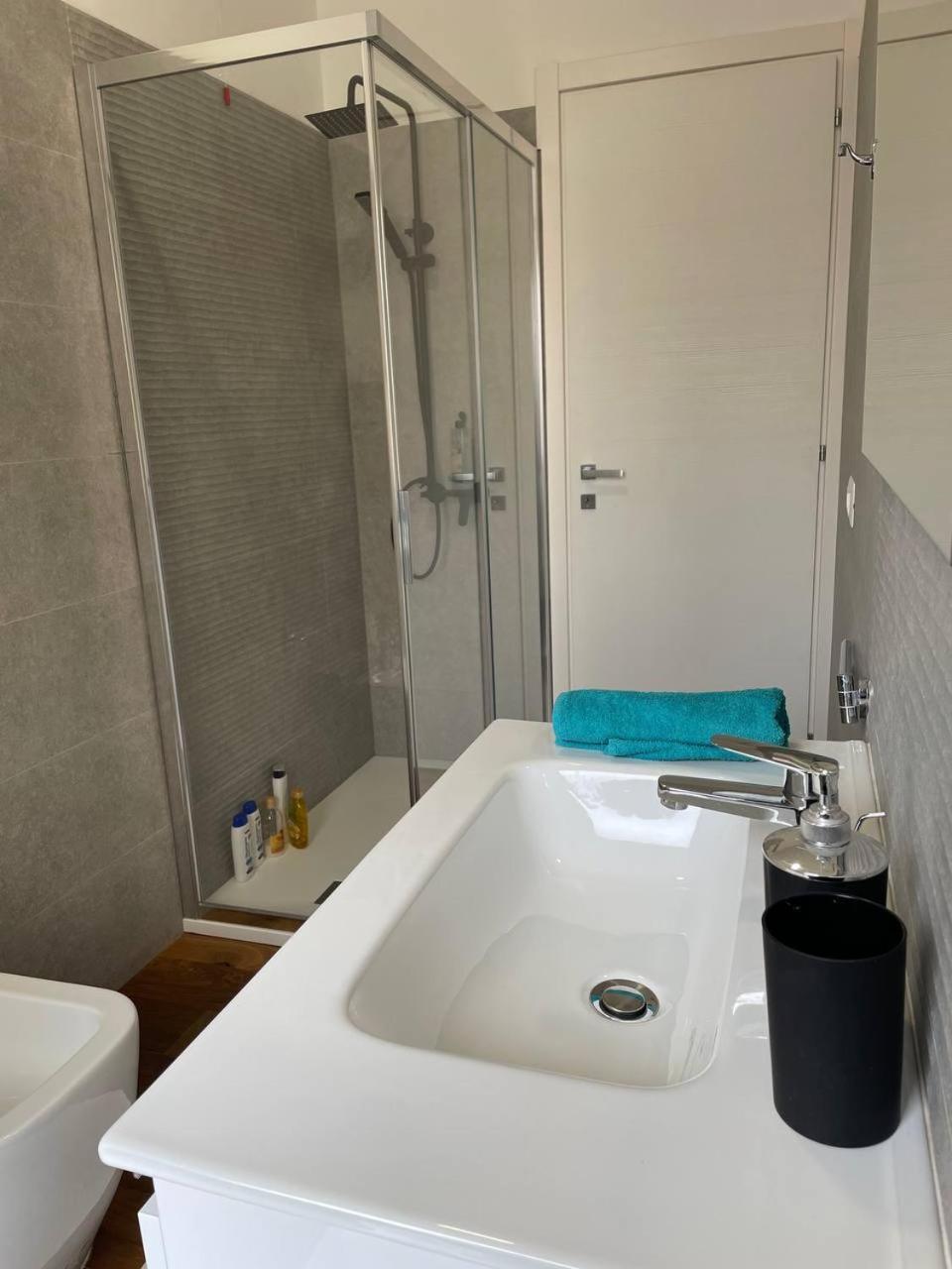 קליארי T-Rooms מראה חיצוני תמונה